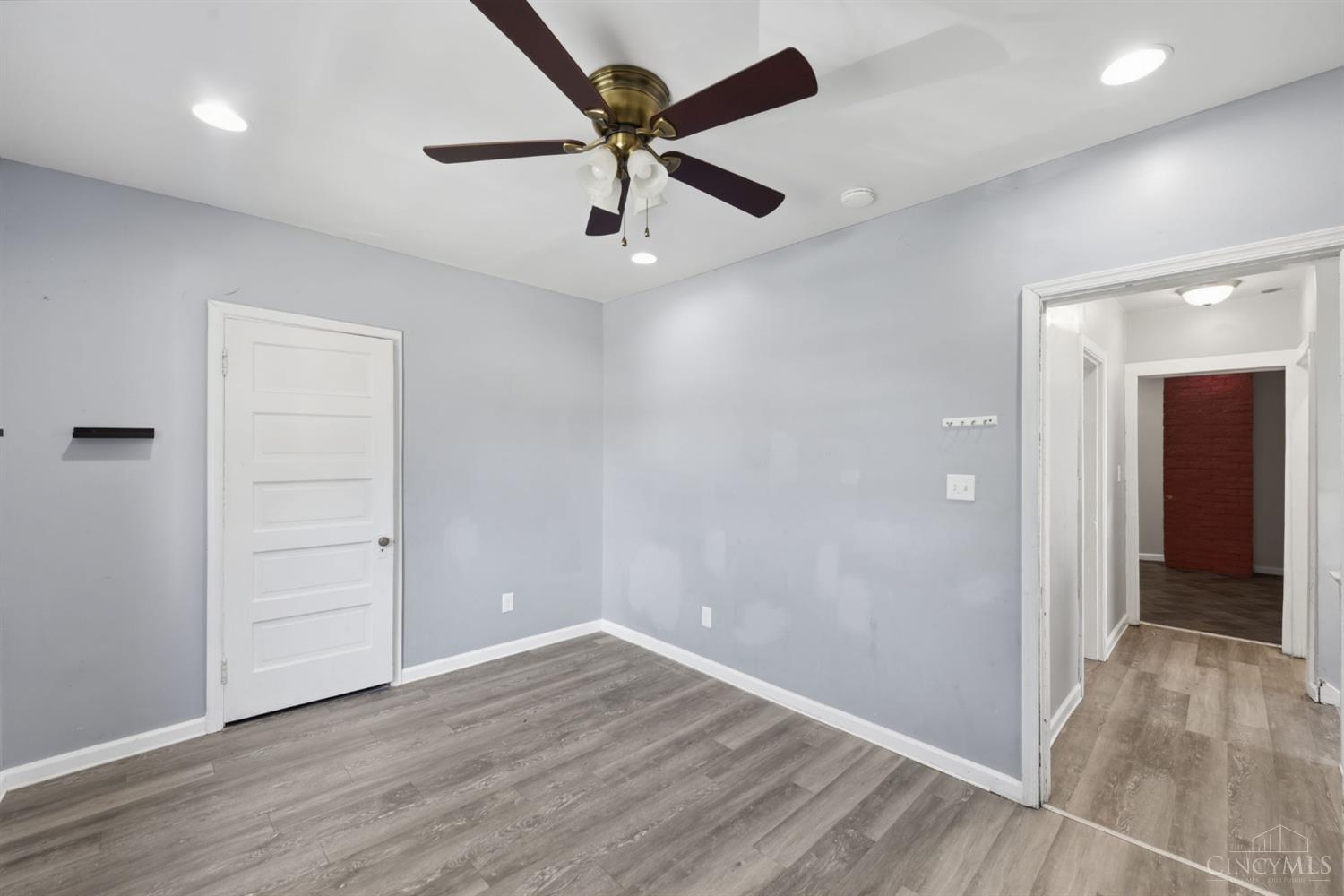 3329 Hackberry Street Property Photo 27