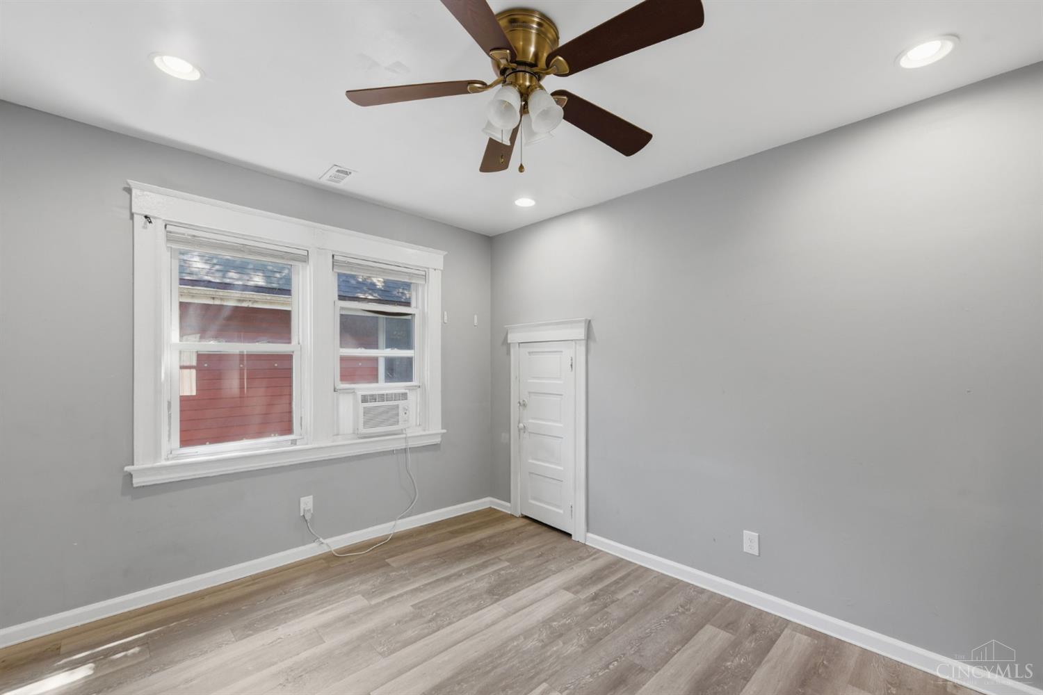 3329 Hackberry Street Property Photo 29