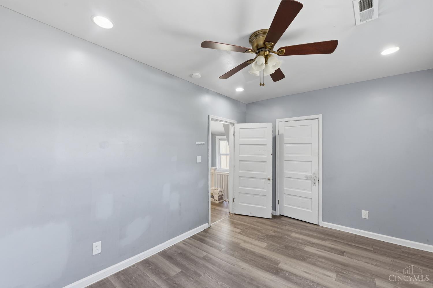 3329 Hackberry Street Property Photo 30