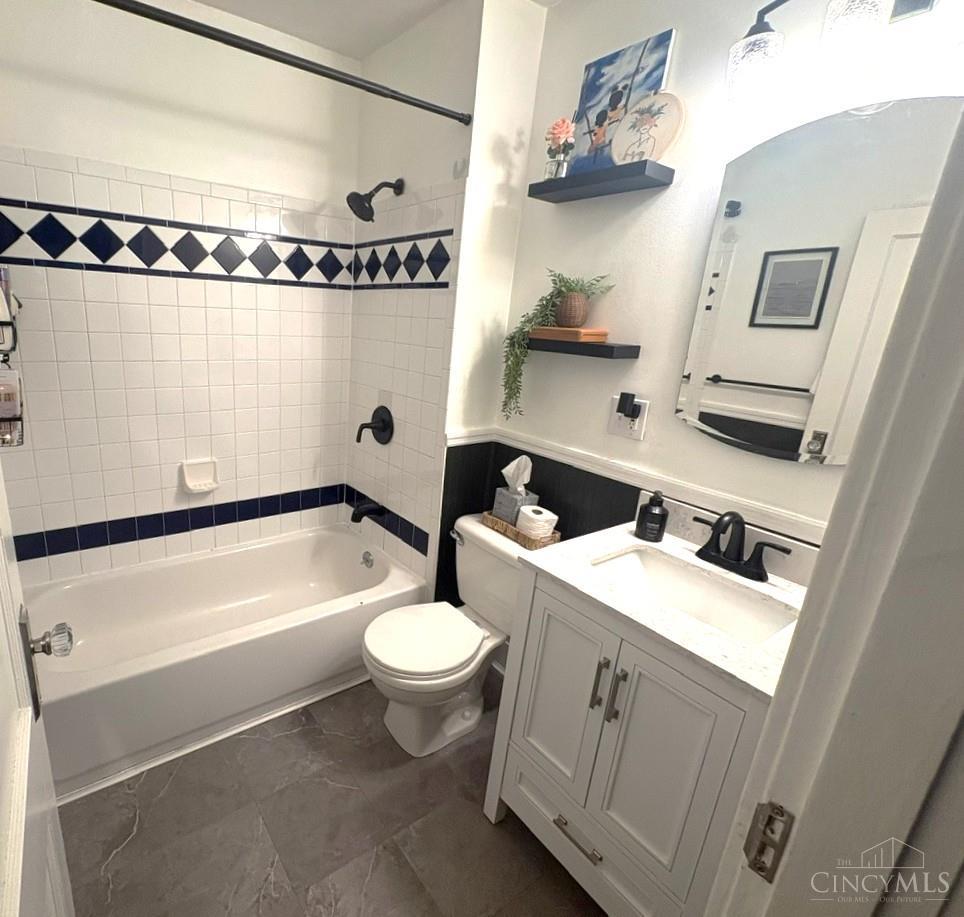 6934 Merwin Avenue Property Photo 8