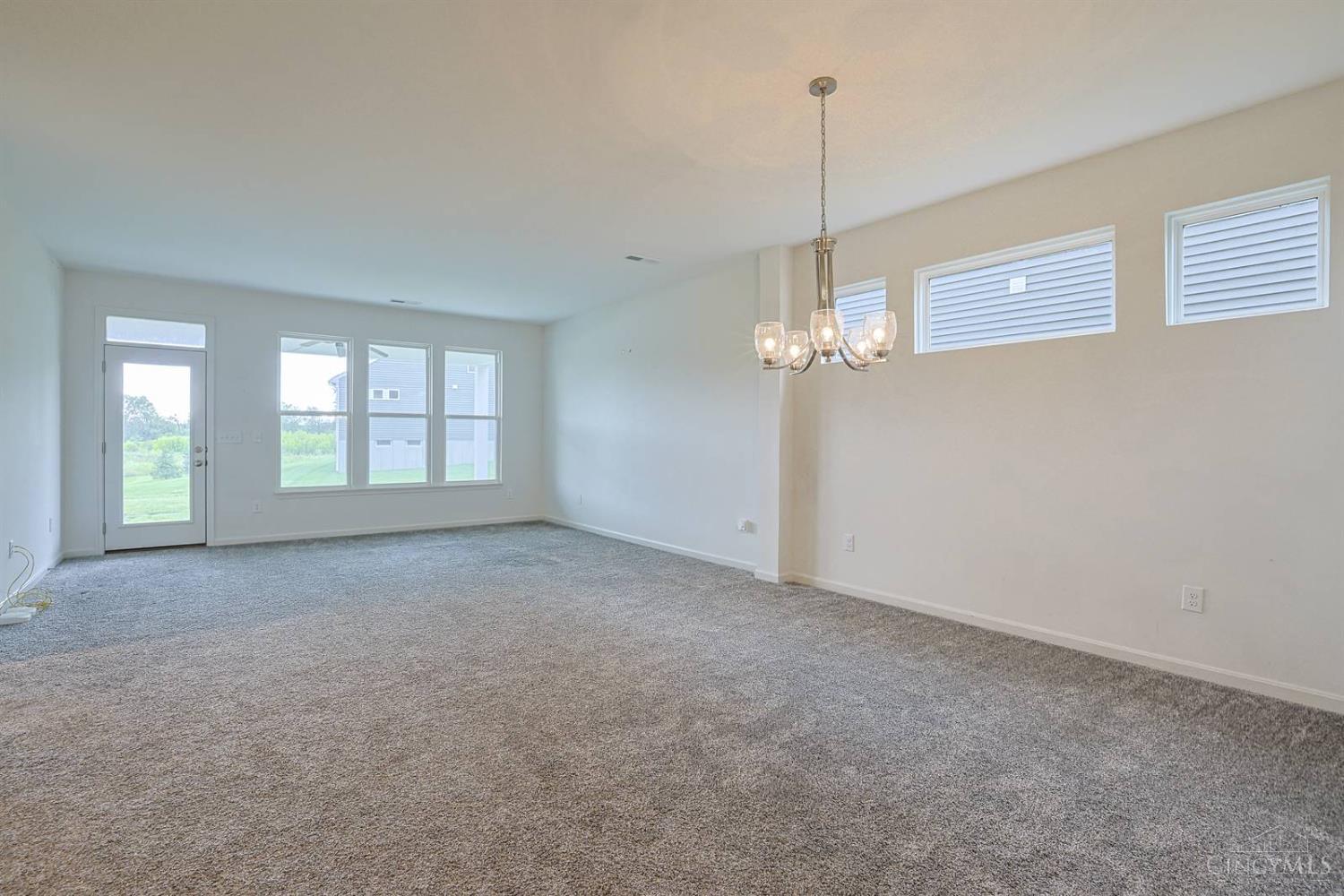 8147 Westfall Lane Property Photo 8