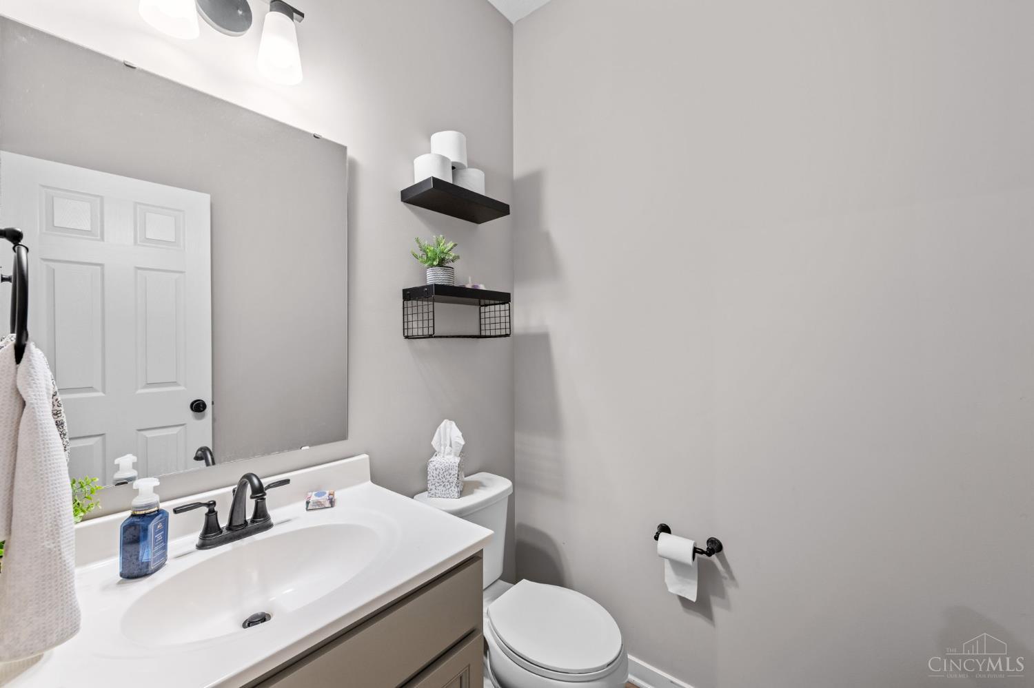 3388 Sunbeam Place Property Photo 8