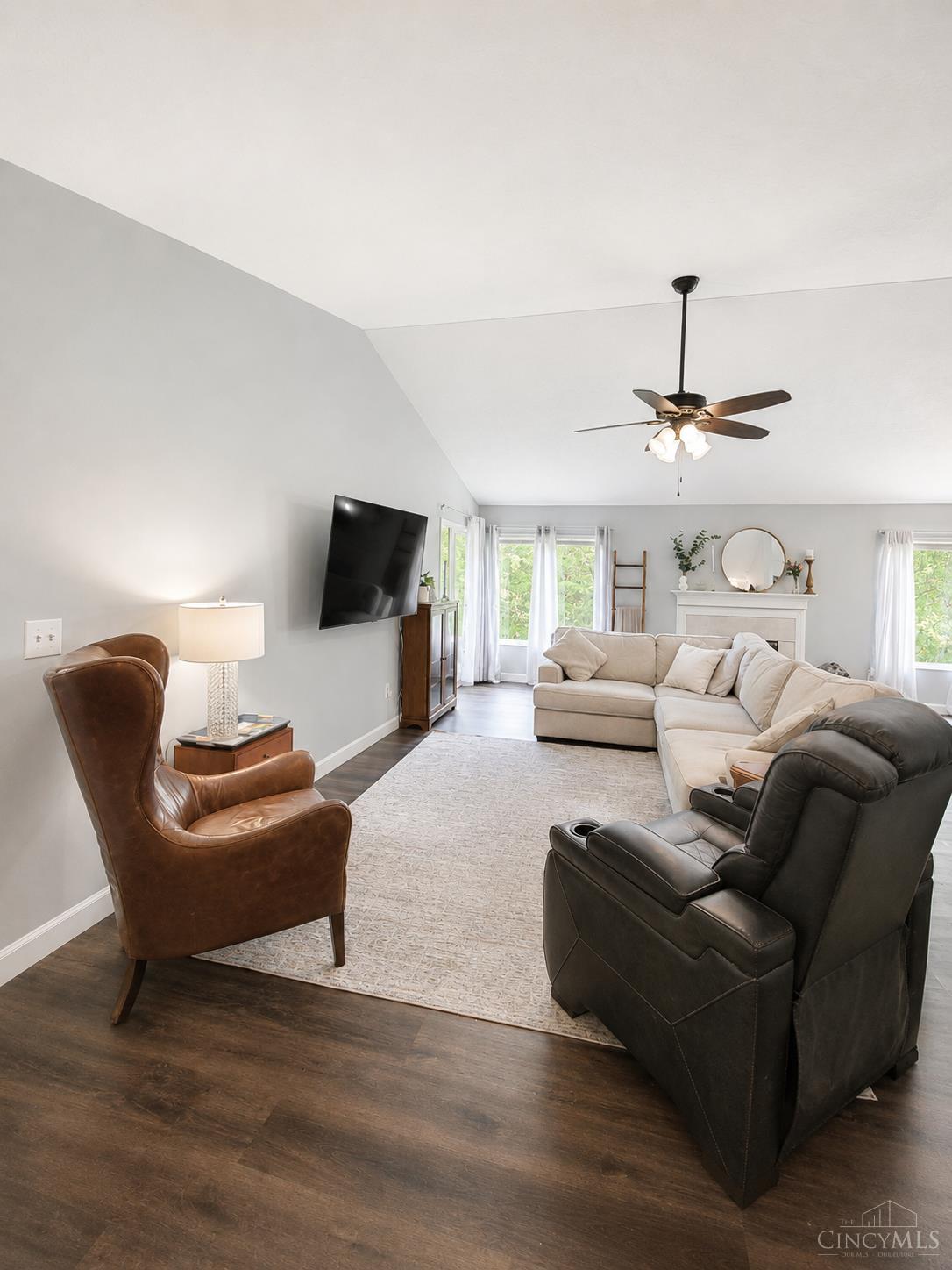 5892 Stonebridge Circle Property Photo 1