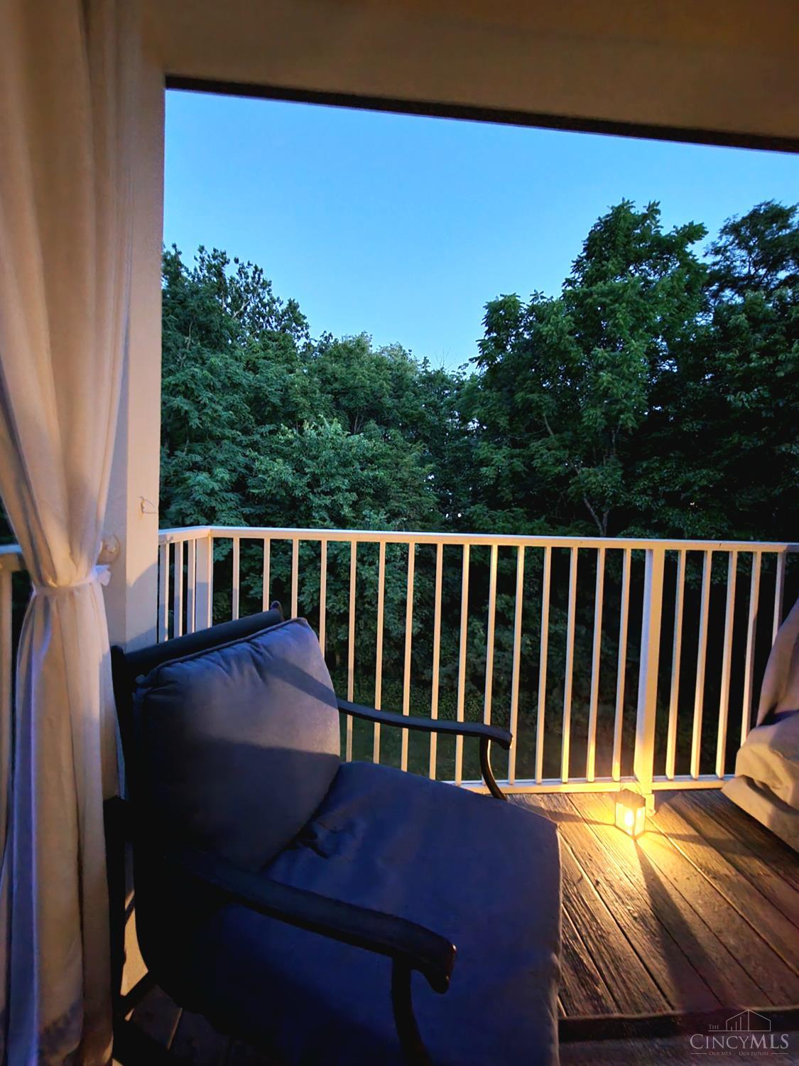 5892 Stonebridge Circle Property Photo 3
