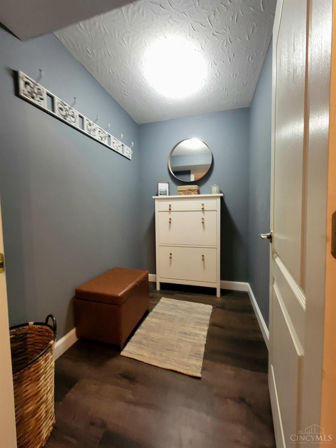 5892 Stonebridge Circle Property Photo 14