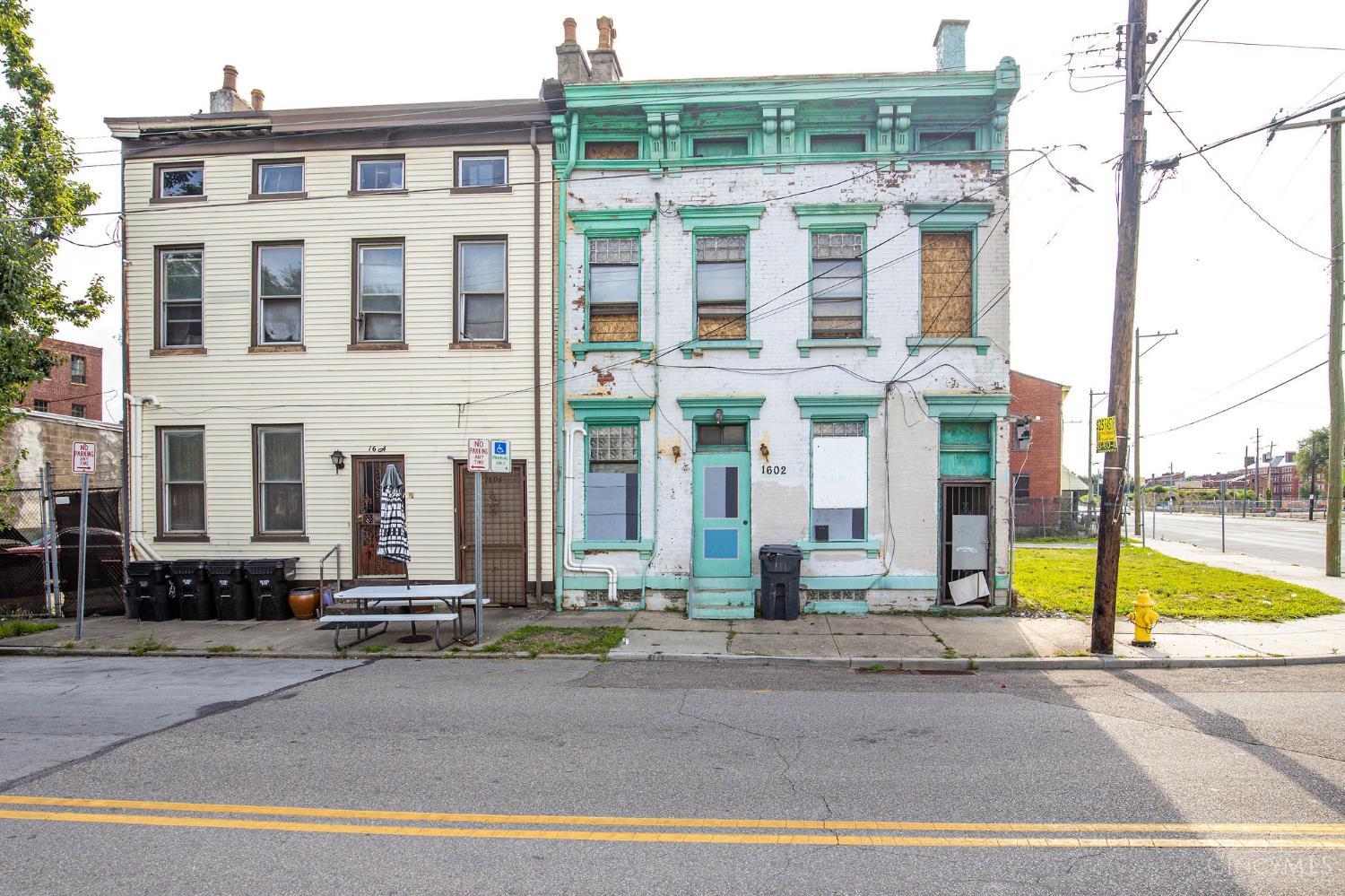 1602 John Street Property Photo 2