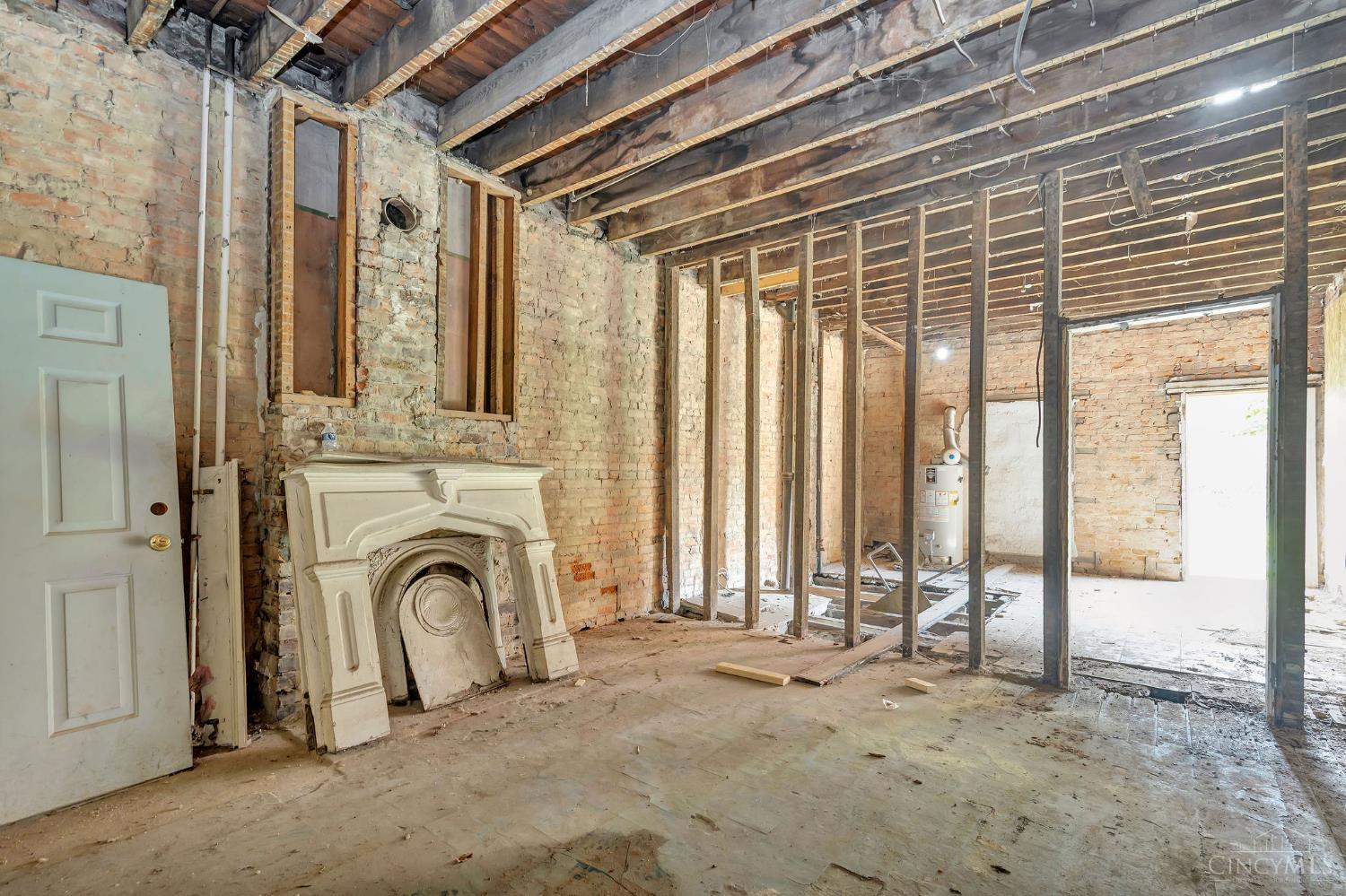 1602 John Street Property Photo 8