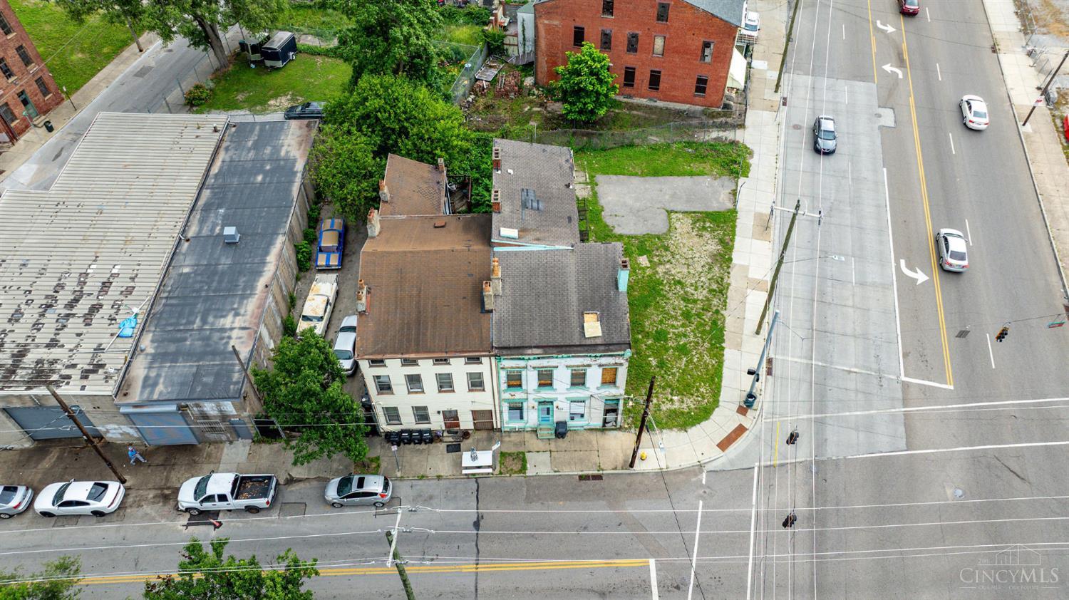 1602 John Street Property Photo 11