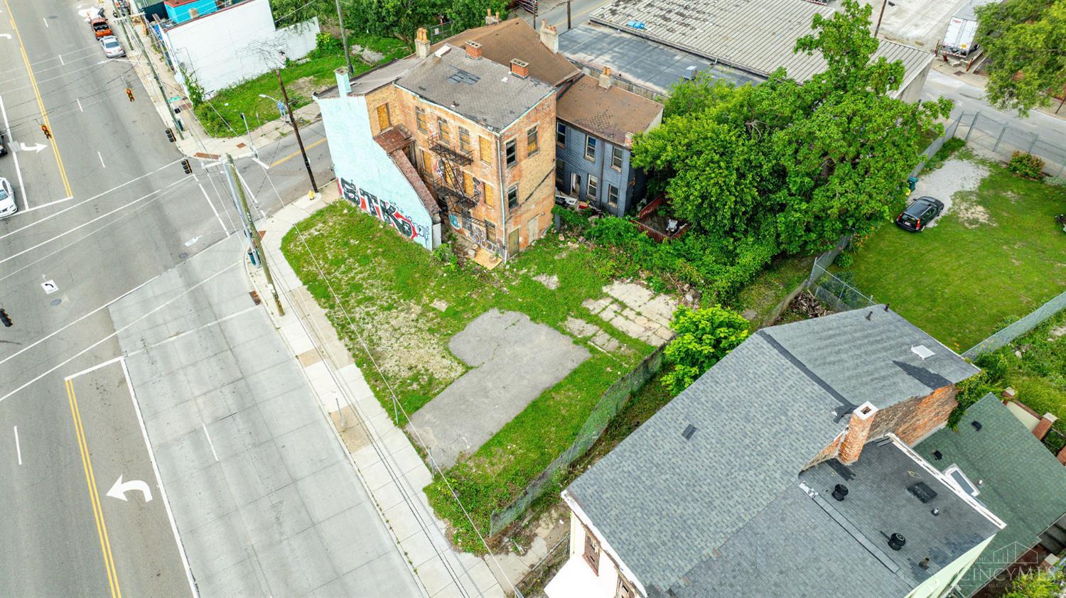 1602 John Street Property Photo 15