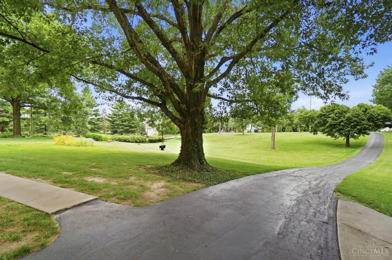1460 Ebenezer Road Property Photo 8