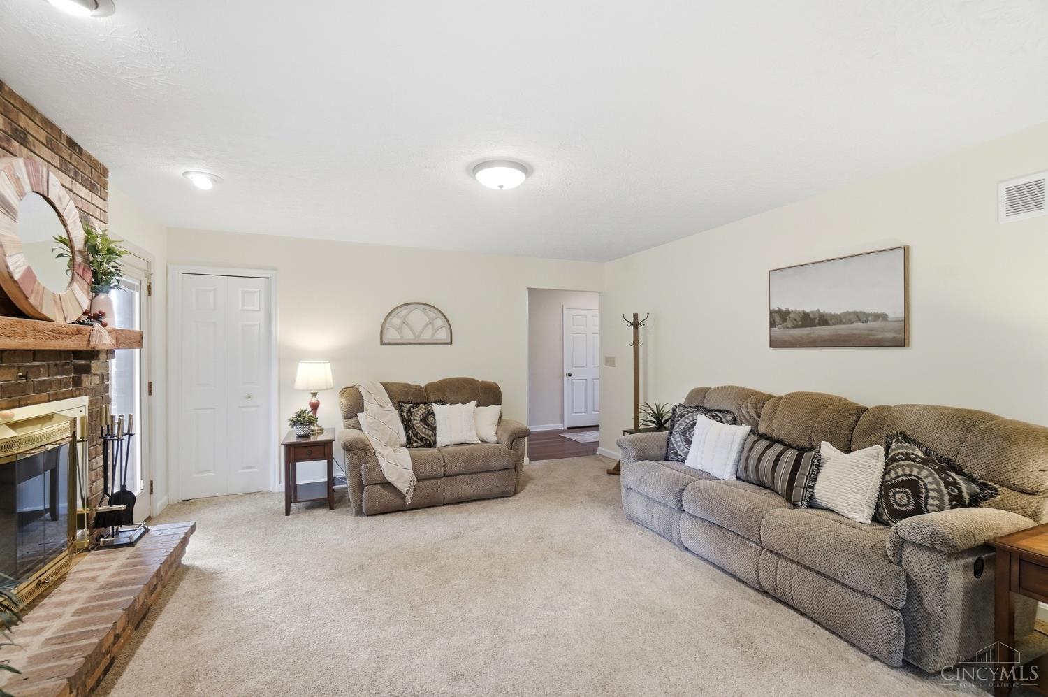 1460 Ebenezer Road Property Photo 14