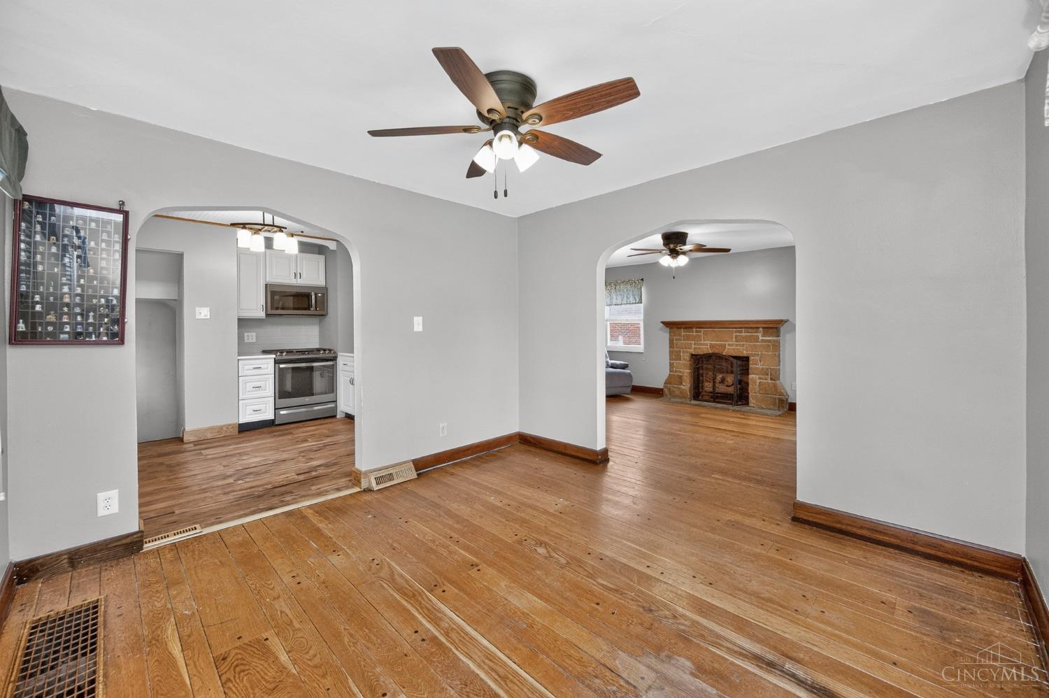 2169 Glenside Avenue Property Photo 10
