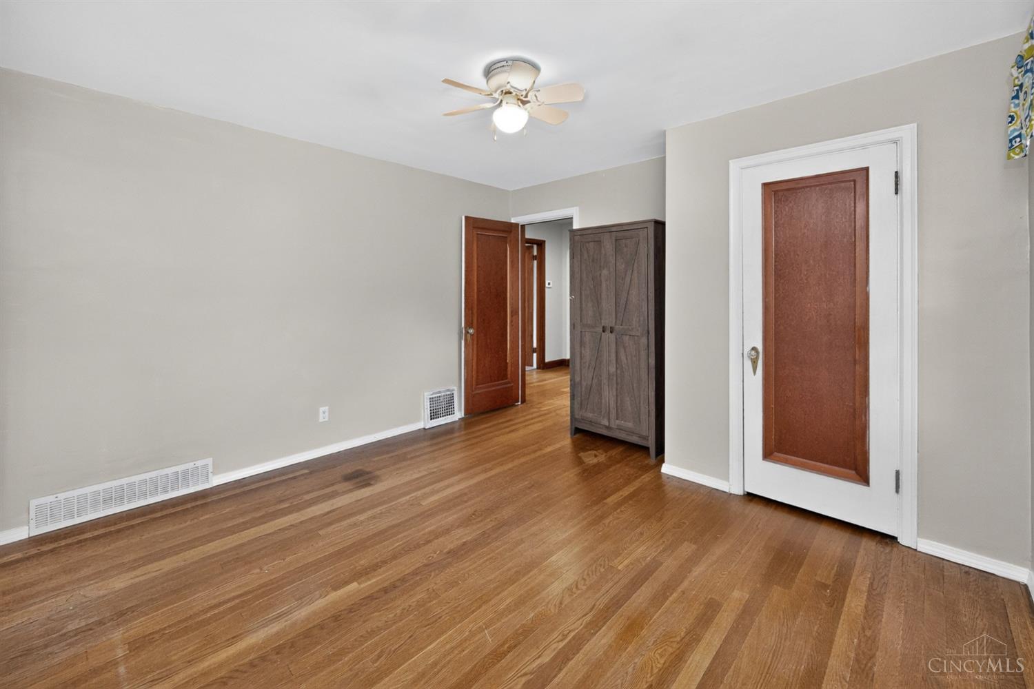 2169 Glenside Avenue Property Photo 20