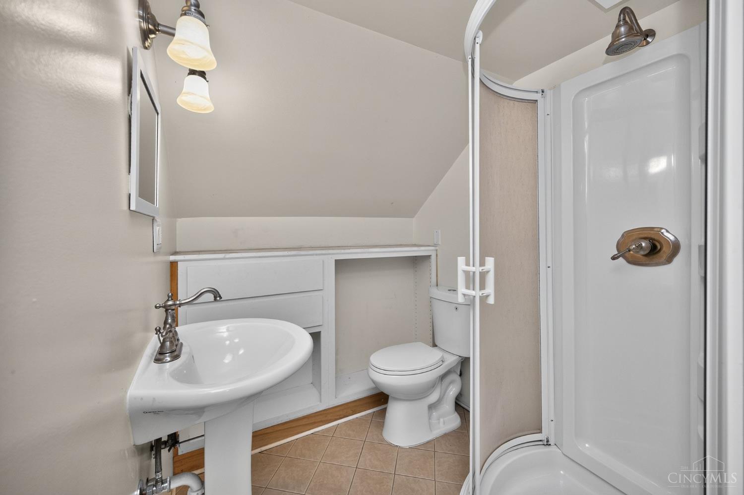 2169 Glenside Avenue Property Photo 26