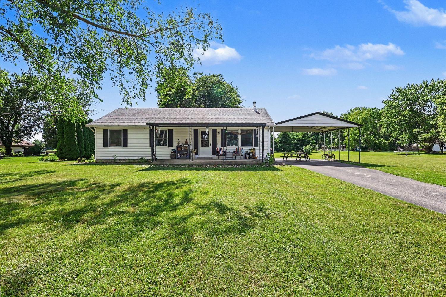141 Munster Drive Property Photo 1