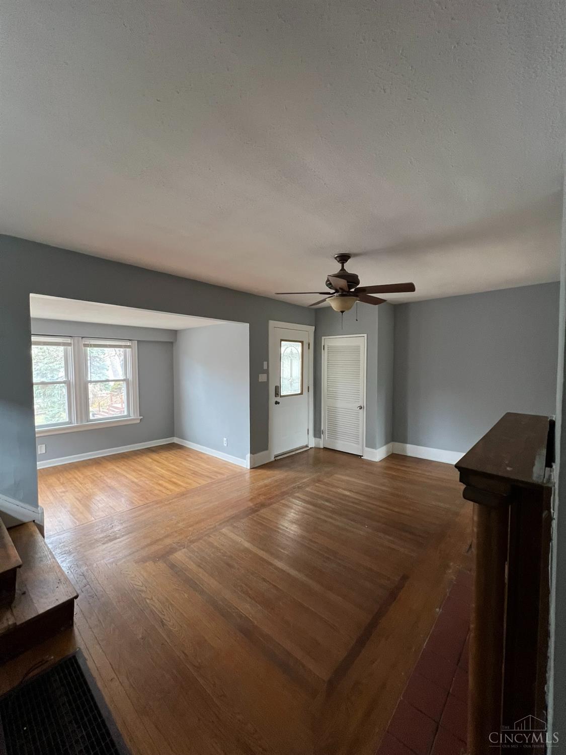 451 Lloyd Place Property Photo 2