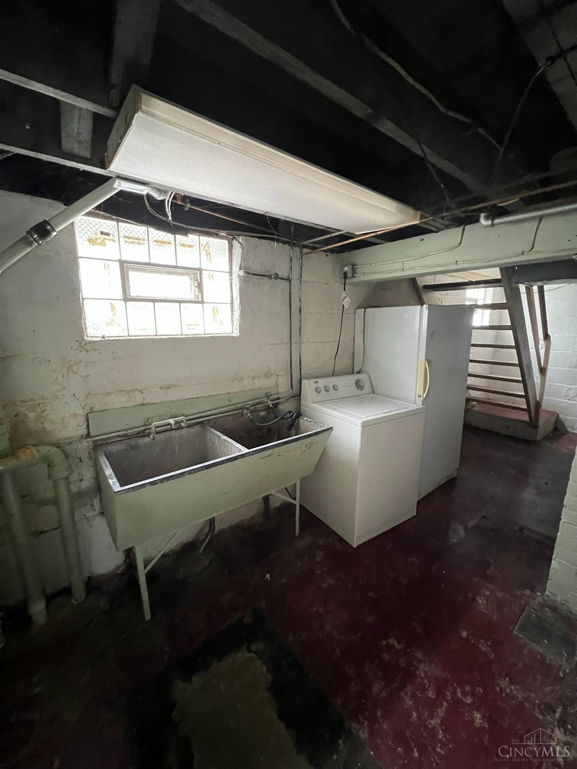 451 Lloyd Place Property Photo 19