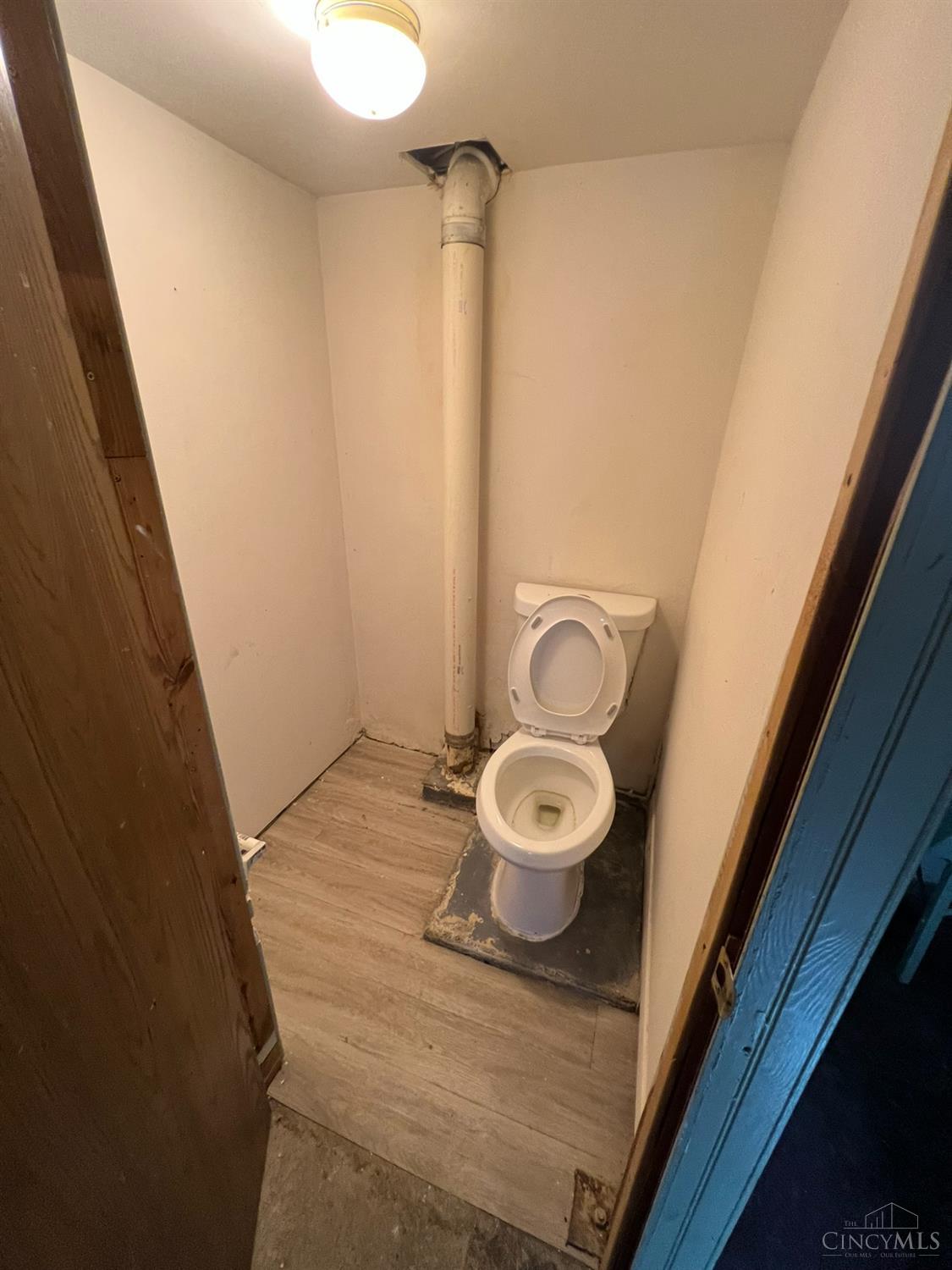 451 Lloyd Place Property Photo 20