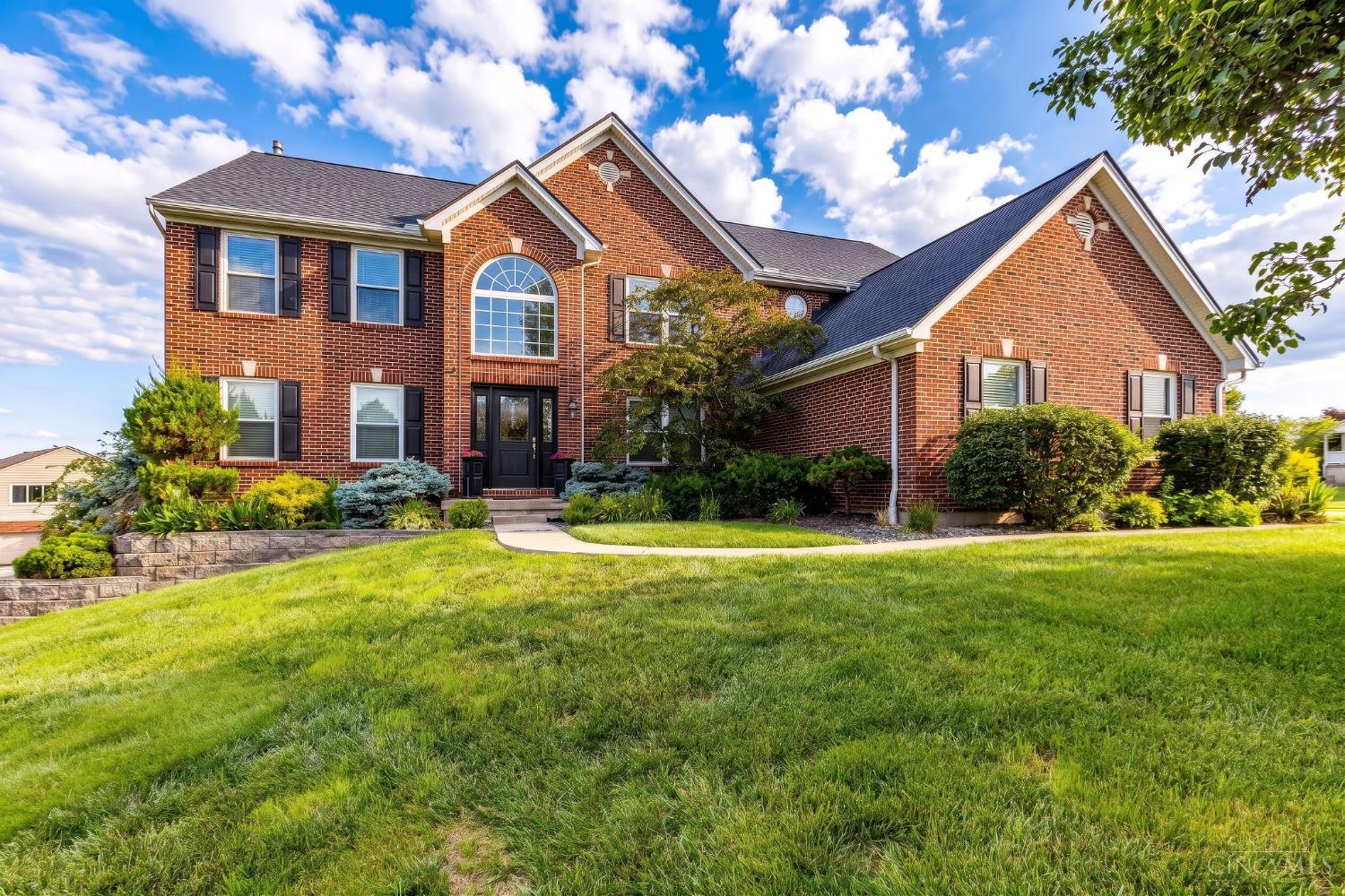 1261 Pond Ridge Circle Property Photo 1