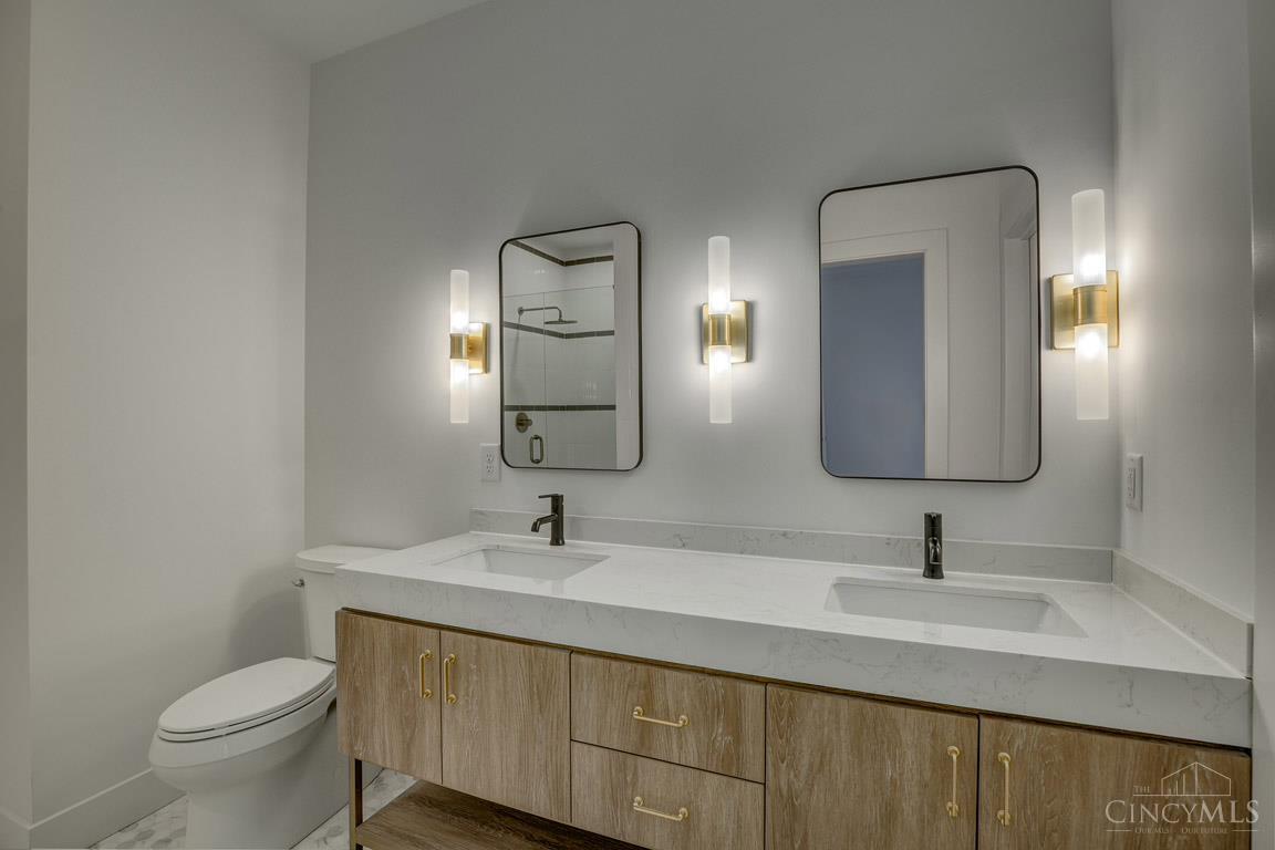 967 Windsor Street Property Photo 13
