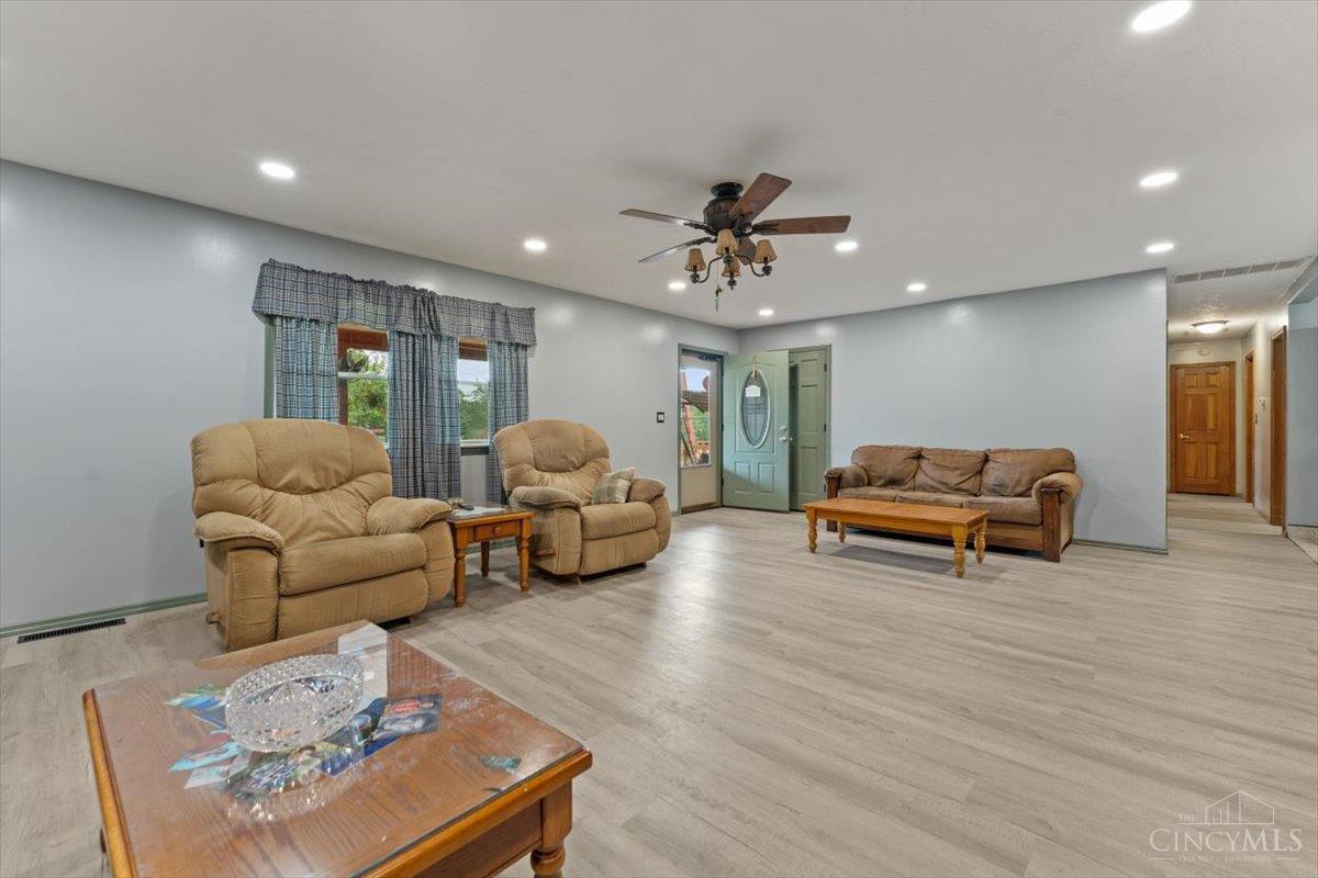 374 Cuckoo Road Property Photo 8