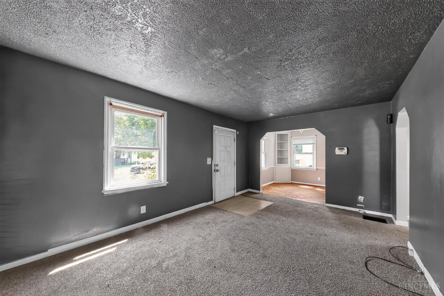 3746 Anioton Court Property Photo 3