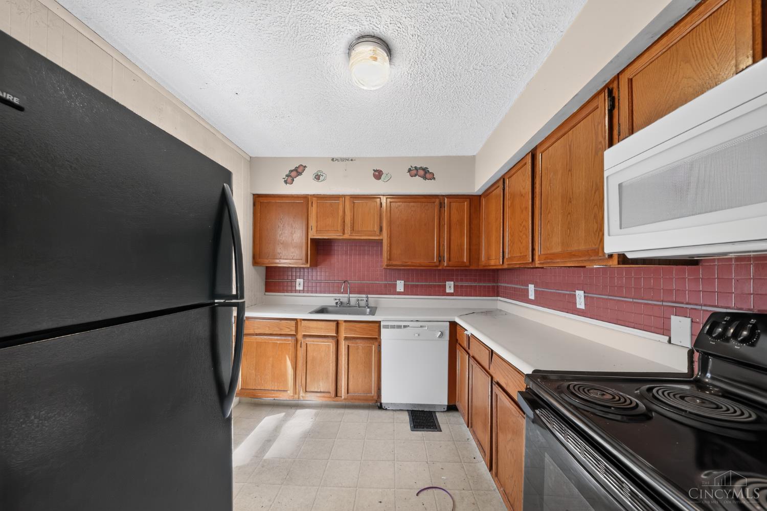 3746 Anioton Court Property Photo 7