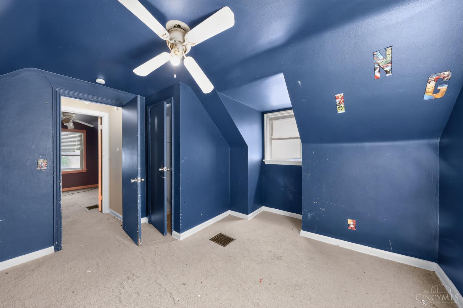 3746 Anioton Court Property Photo 8
