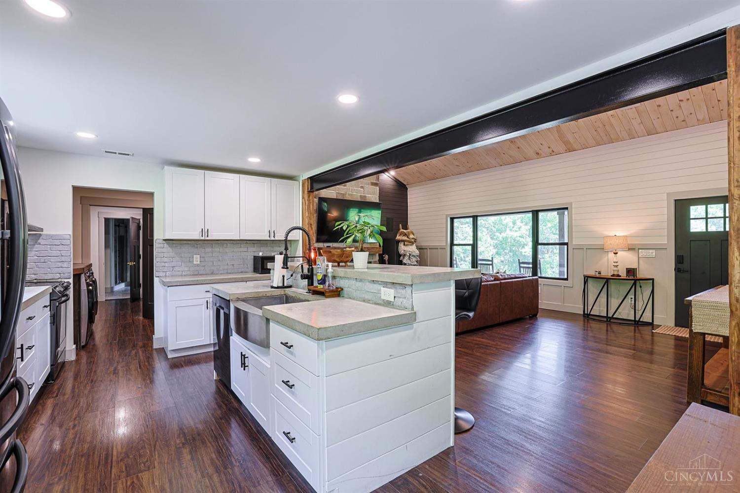 2278 Snyder Road Property Photo 15