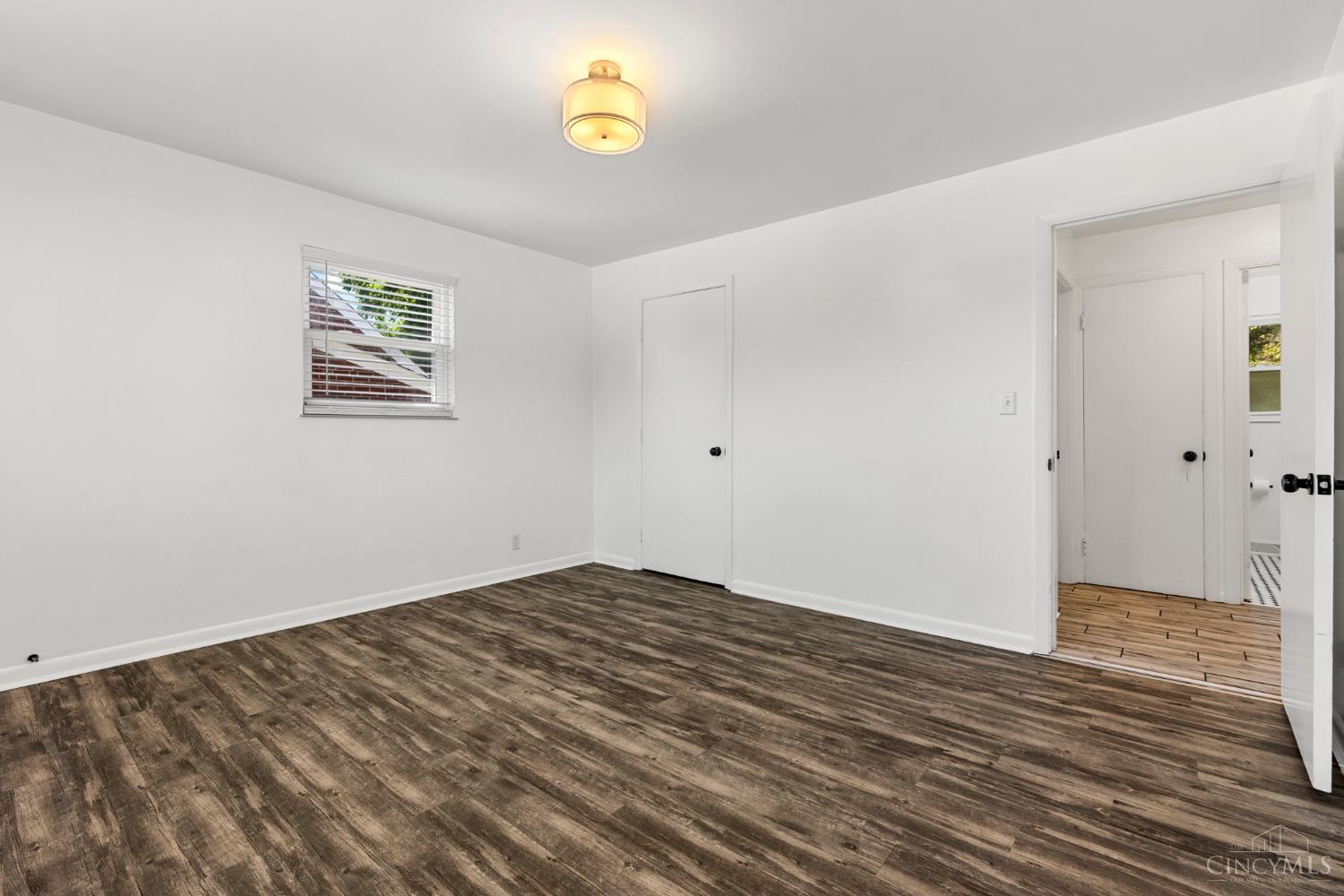 4947 Charlemar Drive Property Photo 11