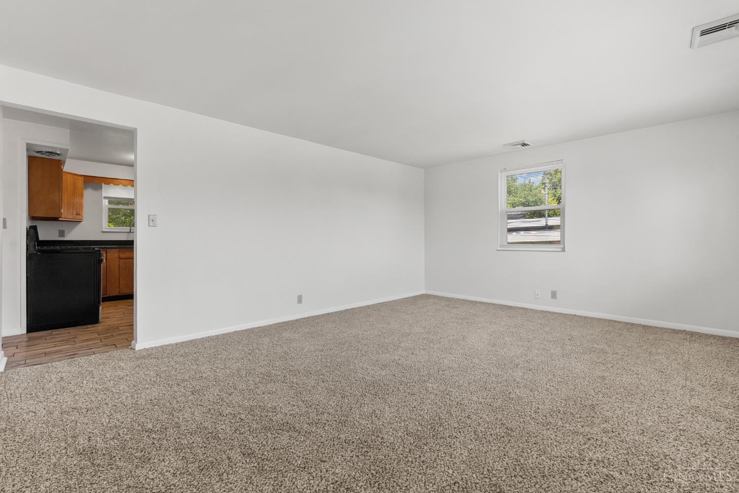 4947 Charlemar Drive Property Photo 13