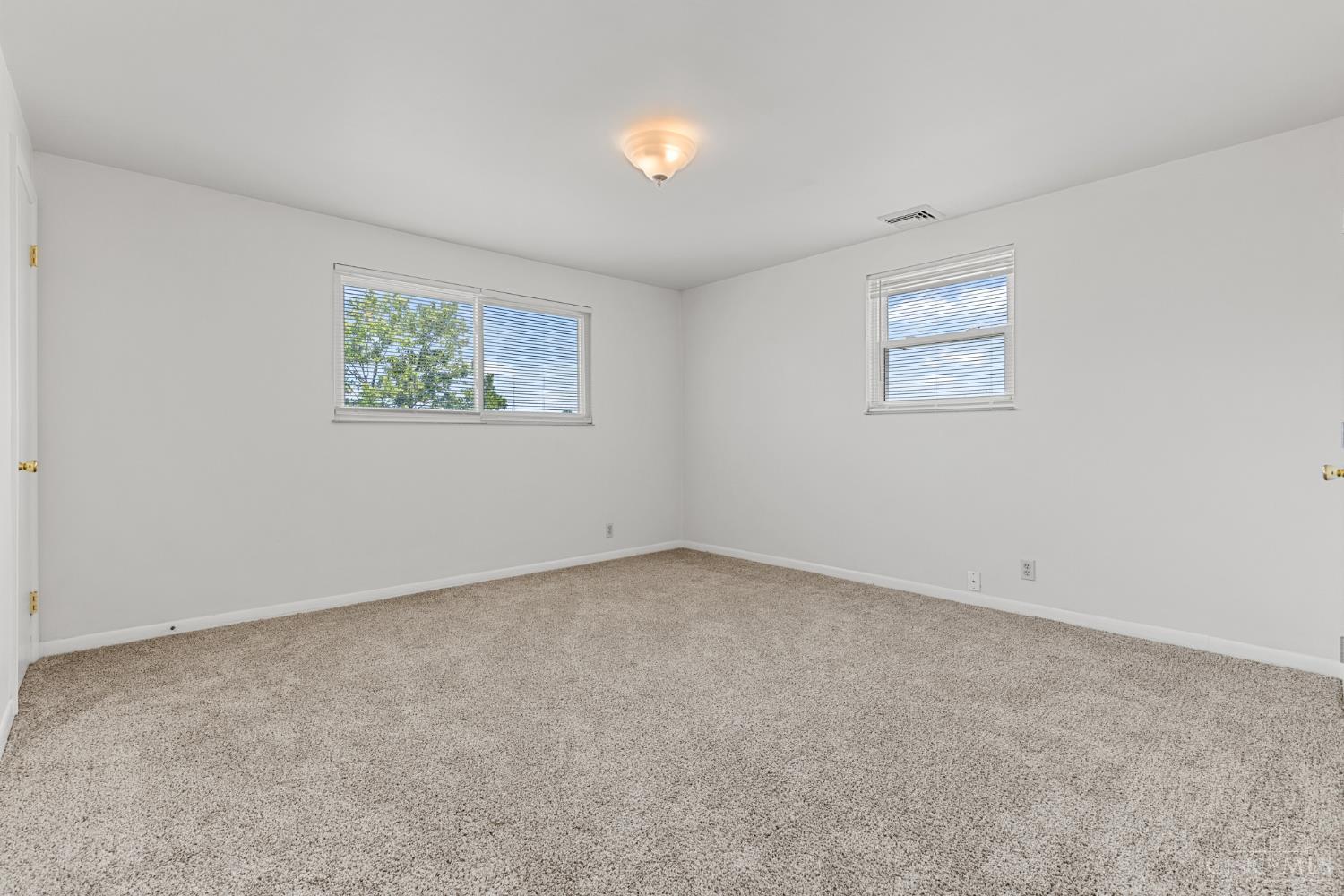 4947 Charlemar Drive Property Photo 18