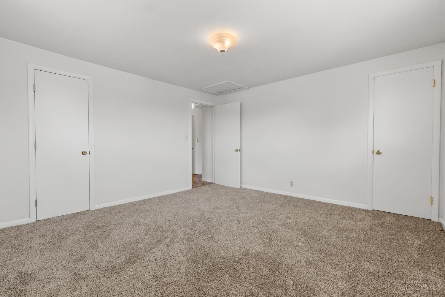 4947 Charlemar Drive Property Photo 19