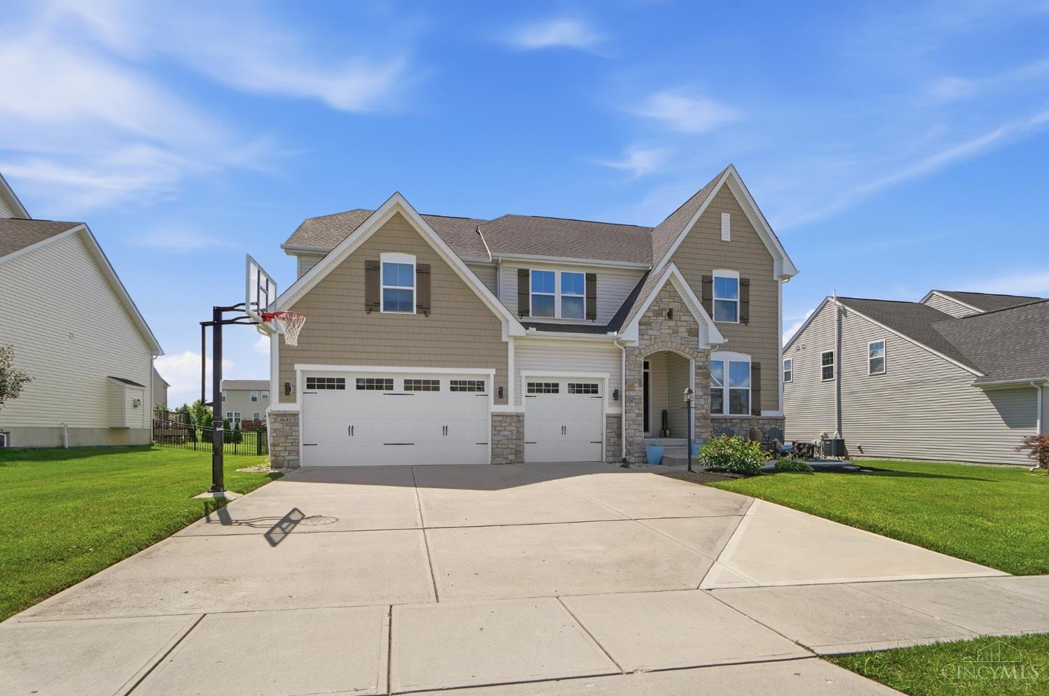 4642 Blue Jay Way Property Photo 2