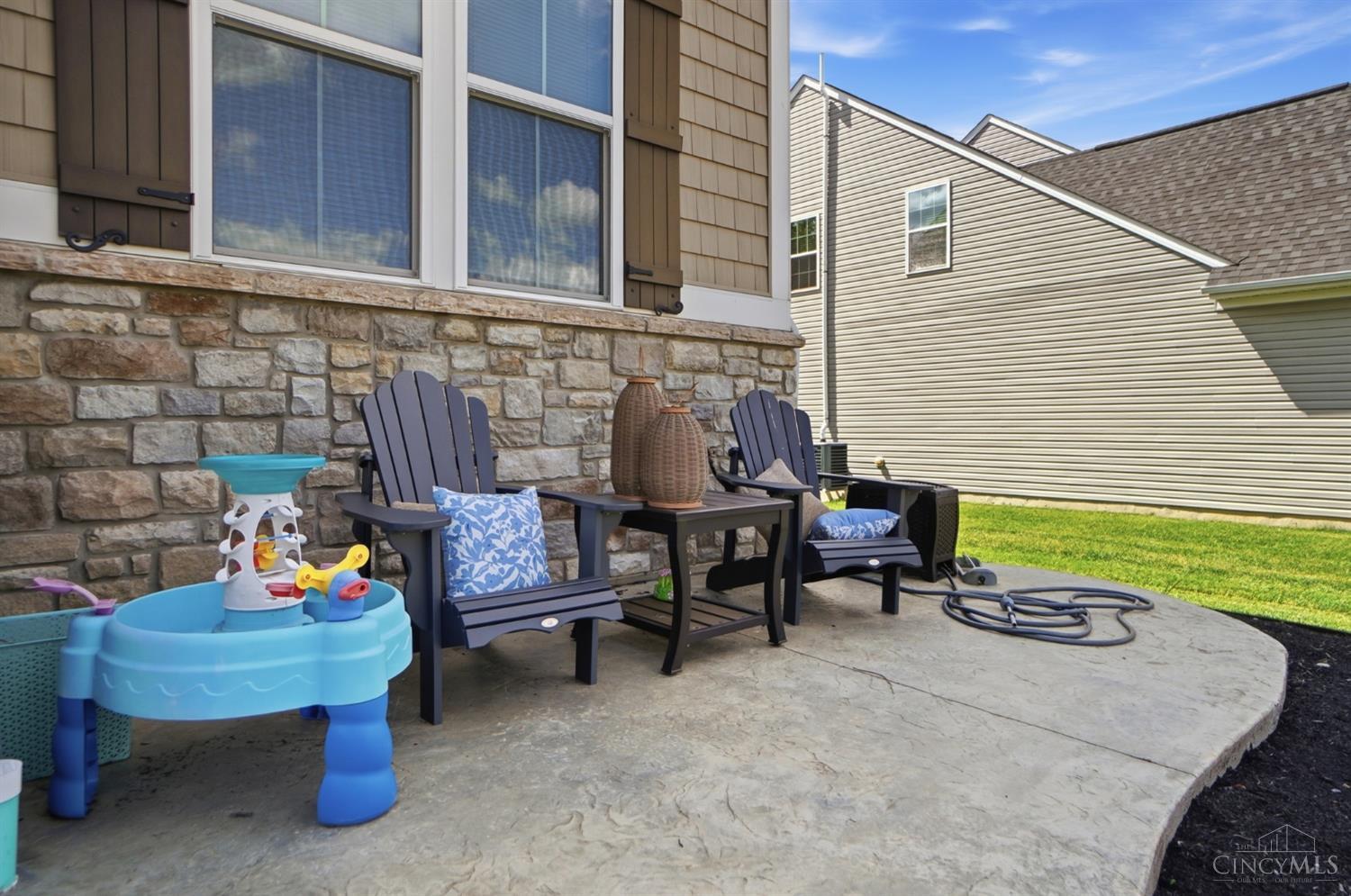 4642 Blue Jay Way Property Photo 6