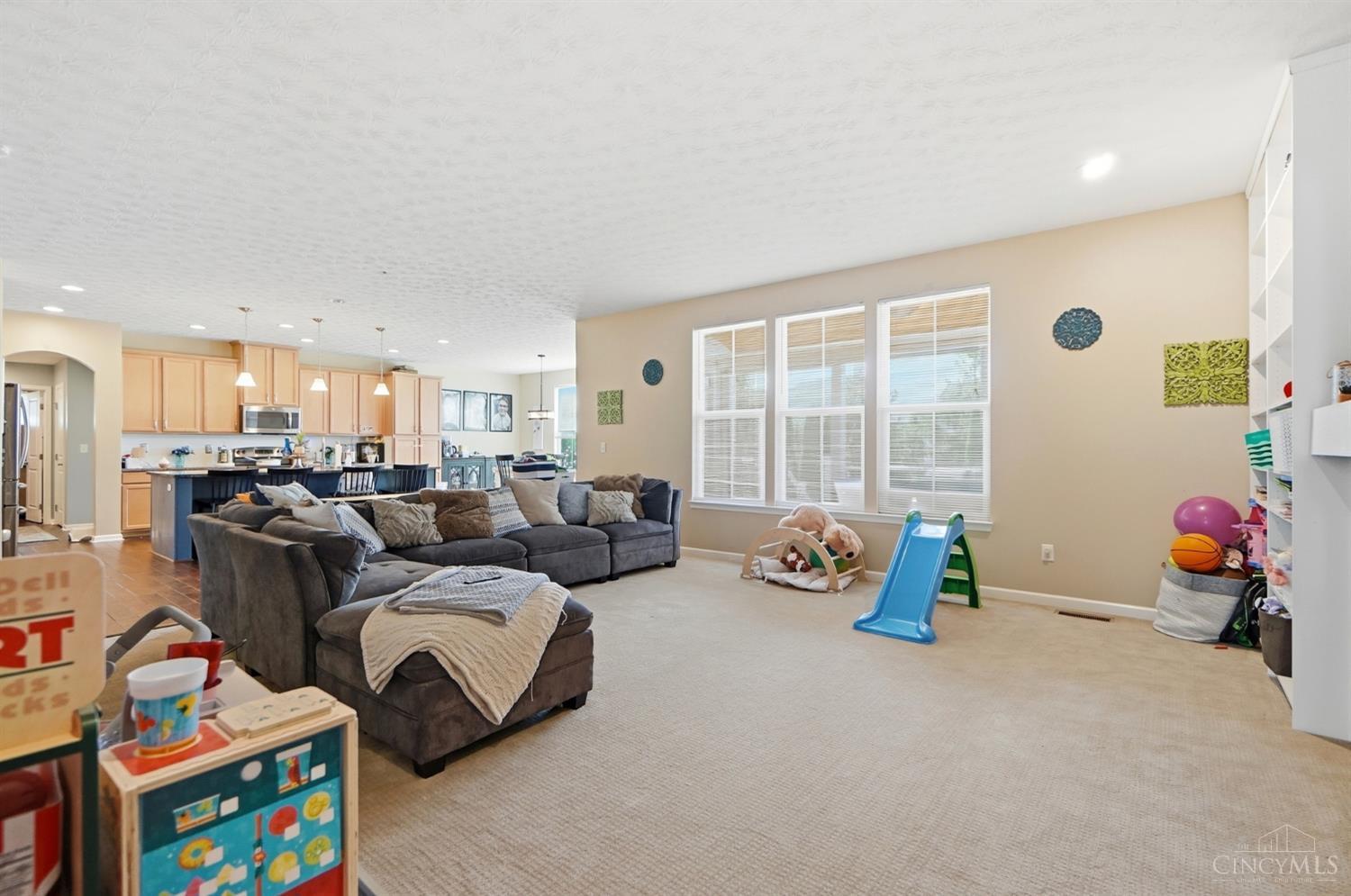 4642 Blue Jay Way Property Photo 10