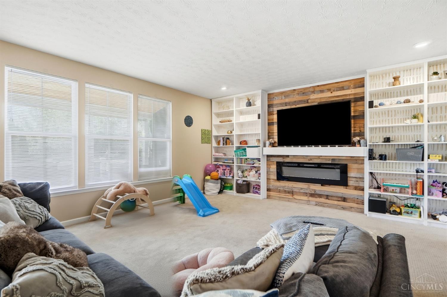4642 Blue Jay Way Property Photo 13