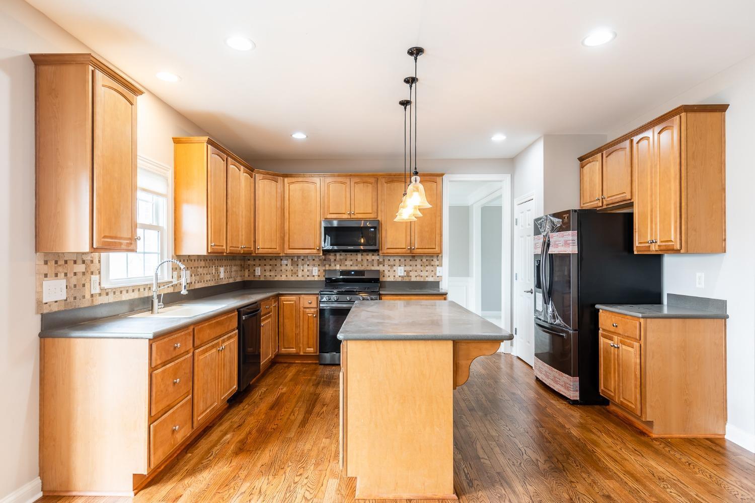 3827 Brookmere Place Property Photo 6
