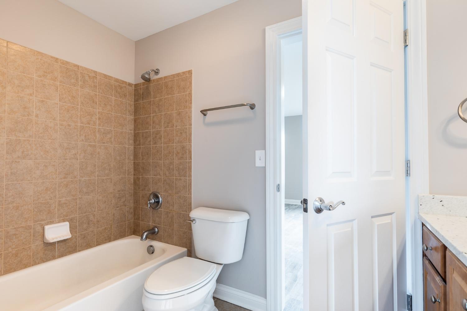 3827 Brookmere Place Property Photo 32