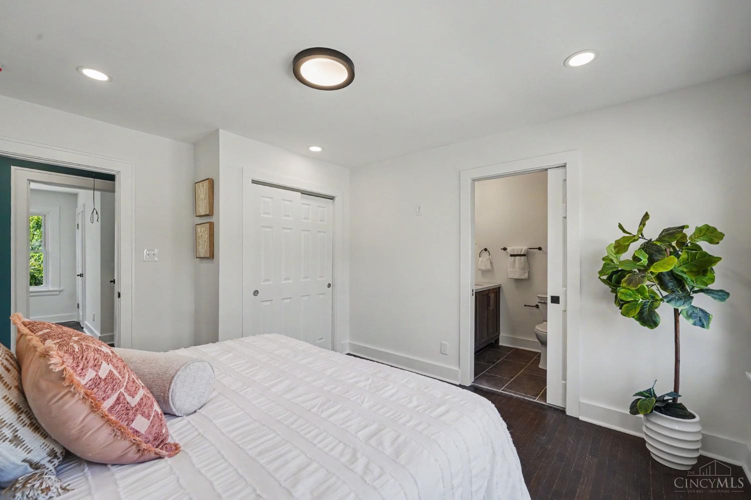 4745 Guerley Road Property Photo 14