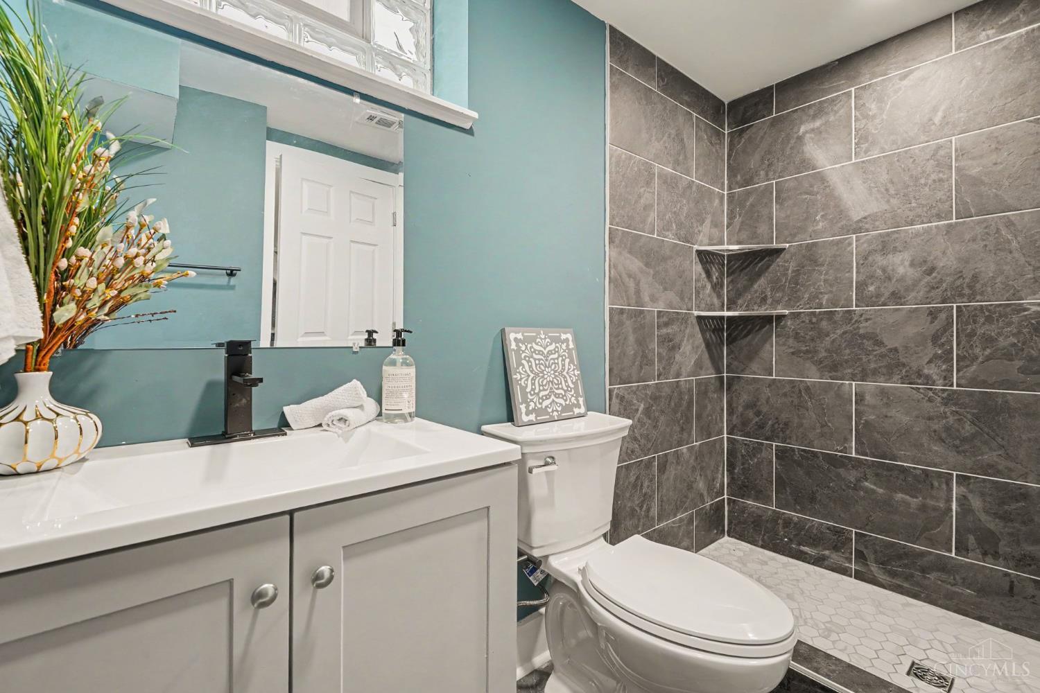 4745 Guerley Road Property Photo 21