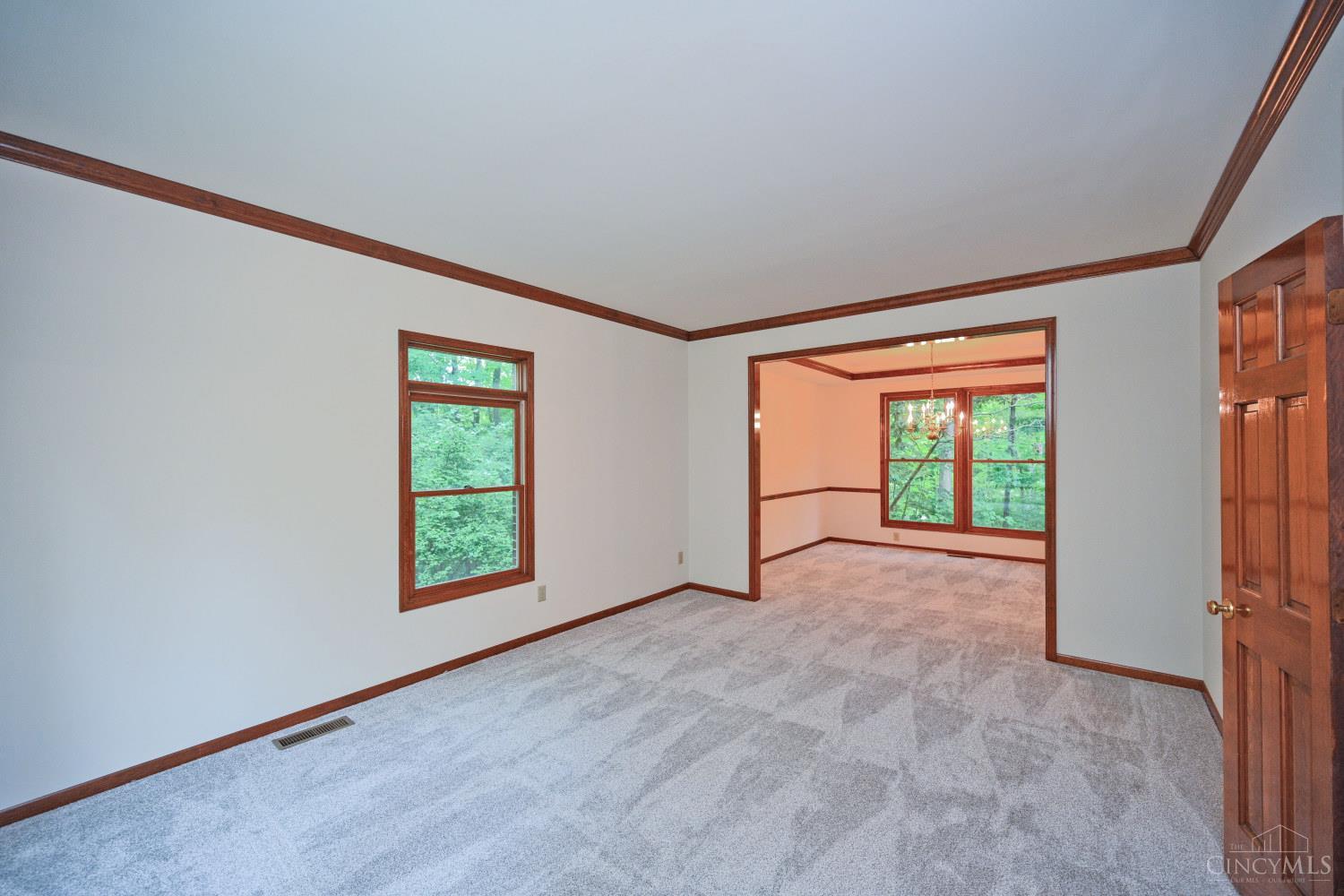8650 Green Road Property Photo 6