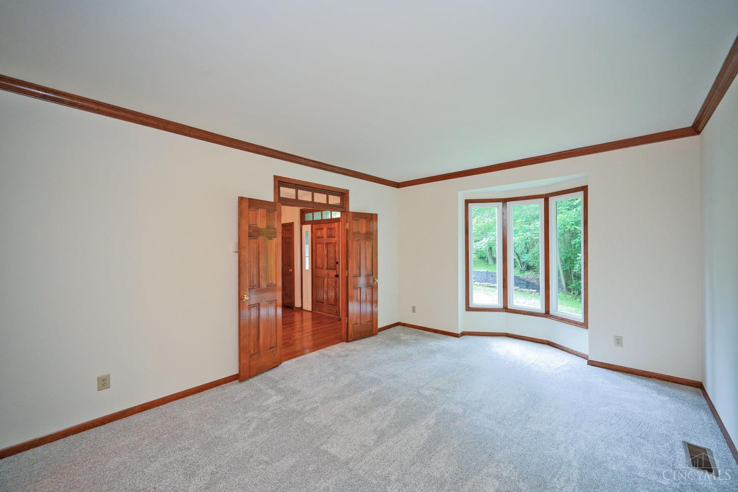 8650 Green Road Property Photo 8