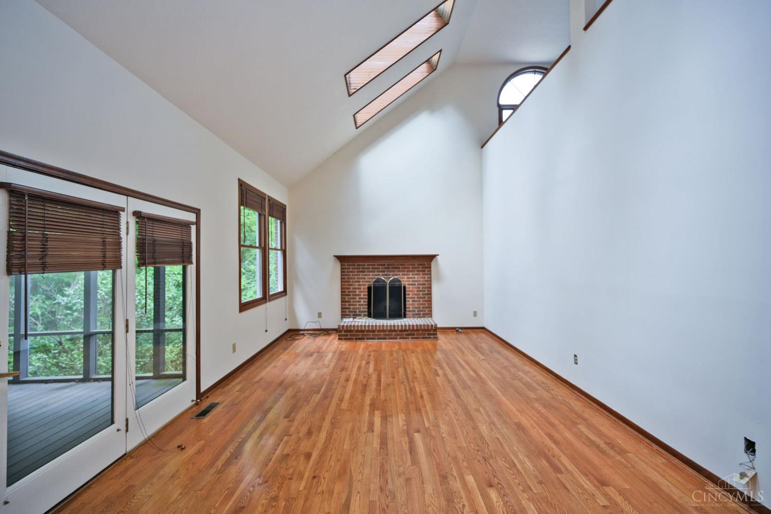 8650 Green Road Property Photo 18