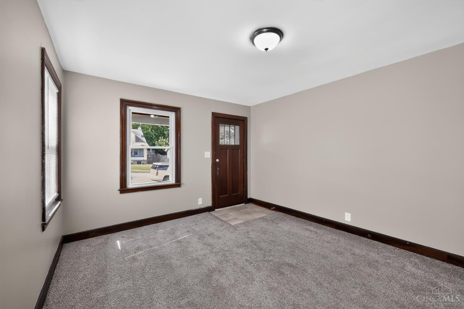 217 Webster Avenue Property Photo 4