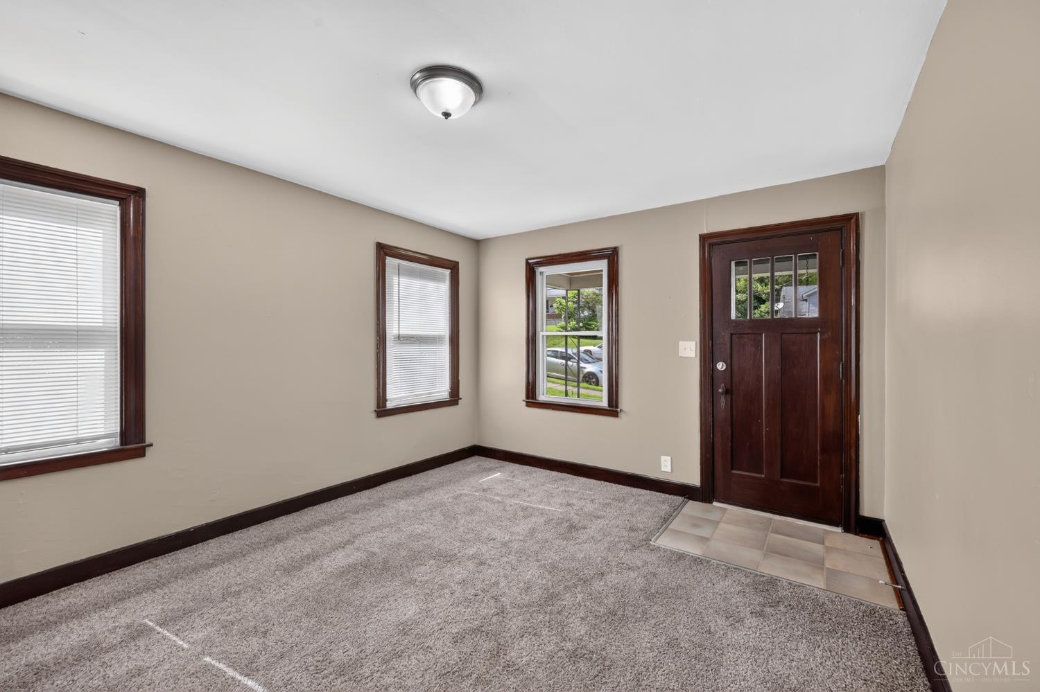 217 Webster Avenue Property Photo 5