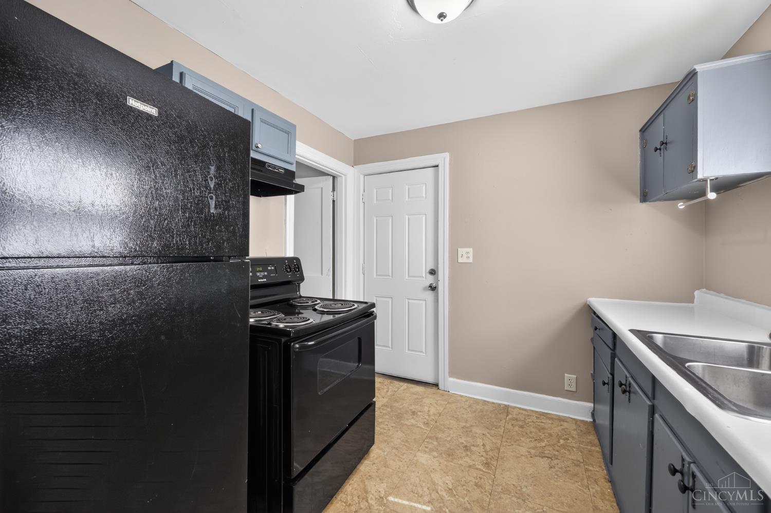 217 Webster Avenue Property Photo 11