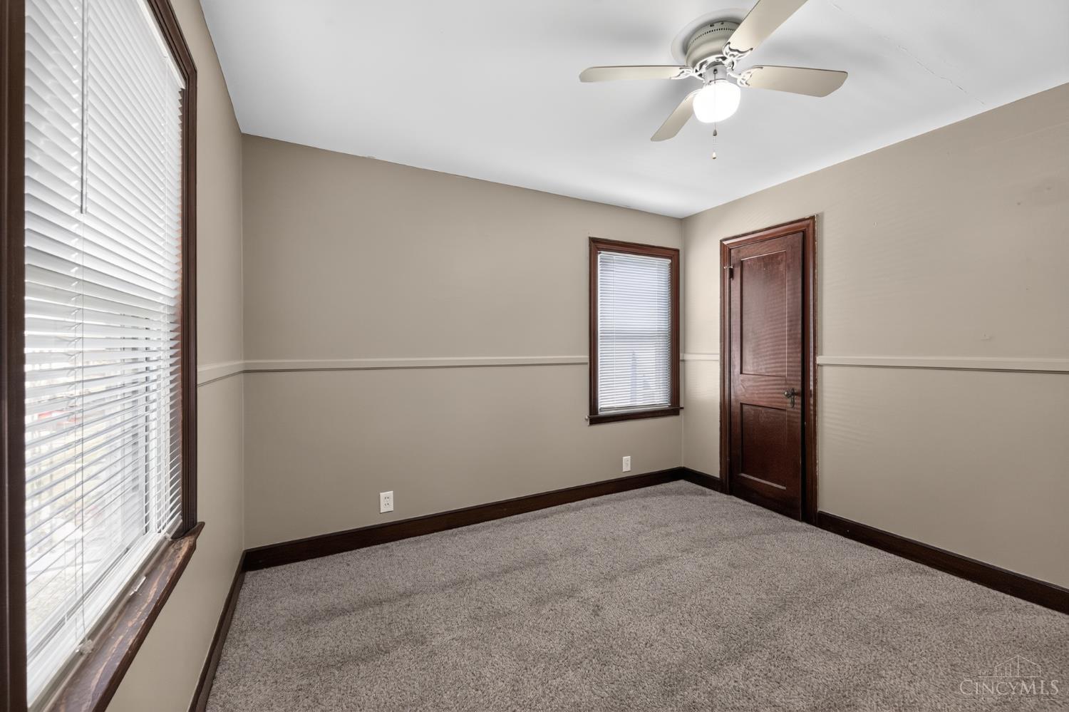 217 Webster Avenue Property Photo 15