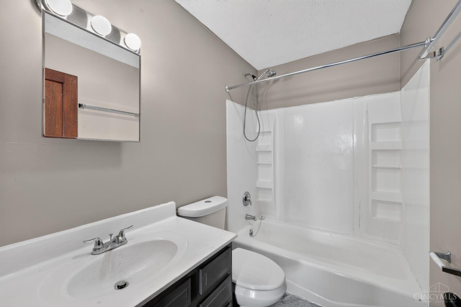 217 Webster Avenue Property Photo 24