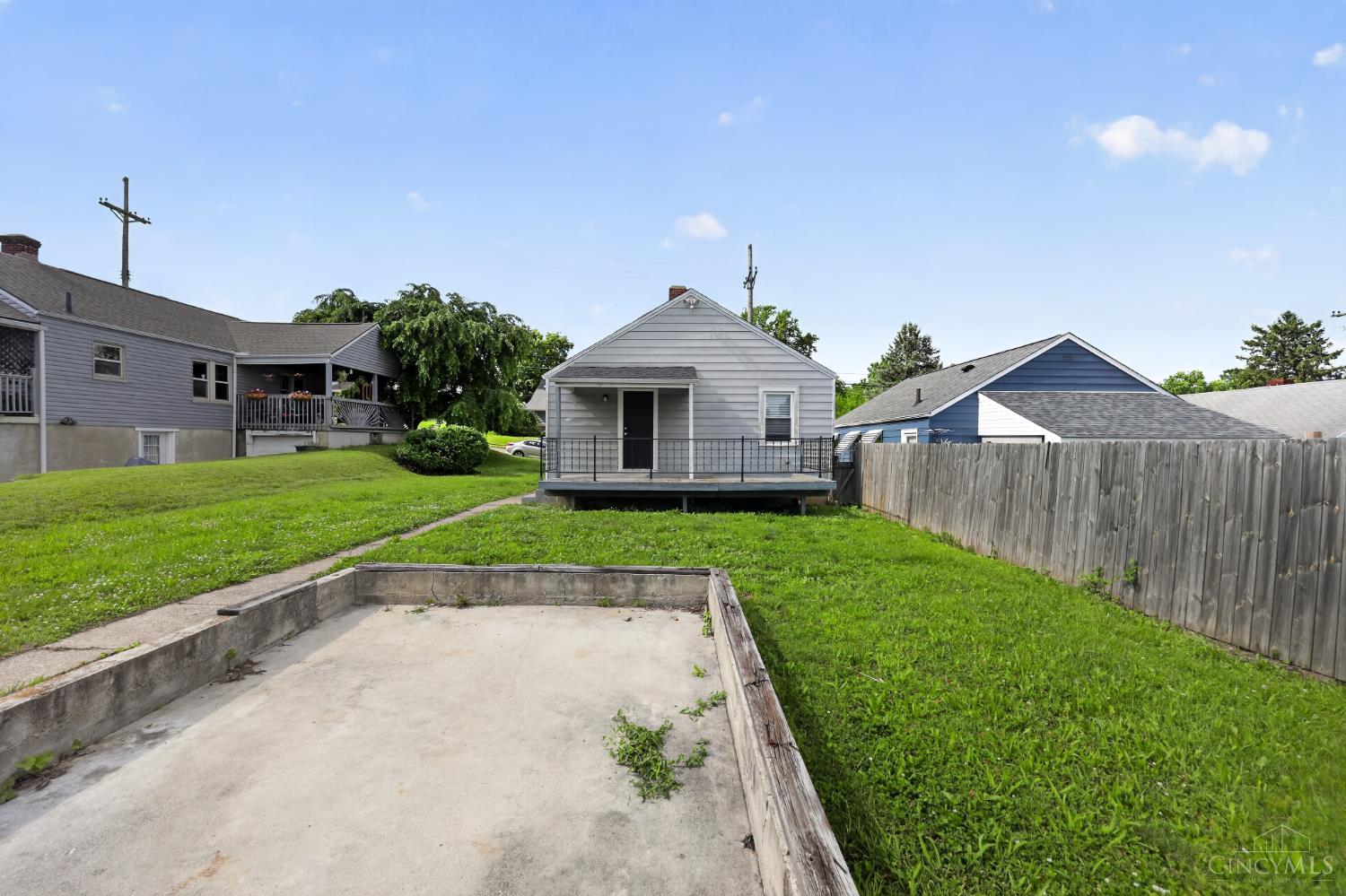 217 Webster Avenue Property Photo 31